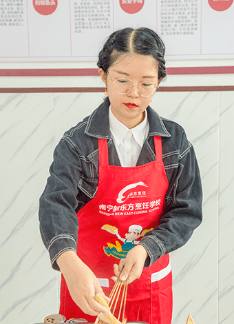 广西南宁学小吃