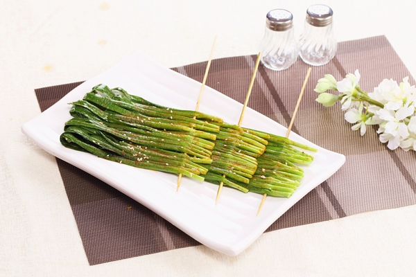 烧烤韭菜制作流程