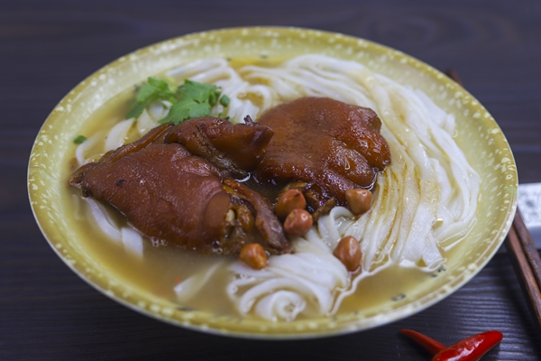 猪脚粉制作方法