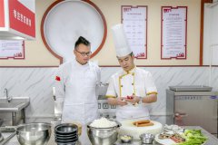 华南烹饪学校新闻