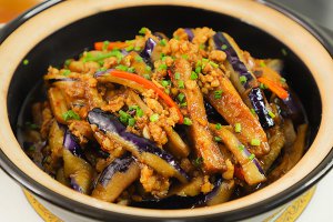 鱼香茄子煲制作方法