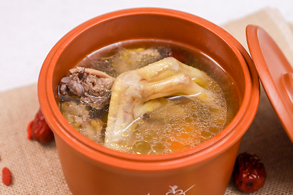 白果炖老鸭汤制作方法