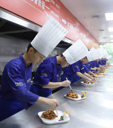 南宁厨师培训哪个学校好